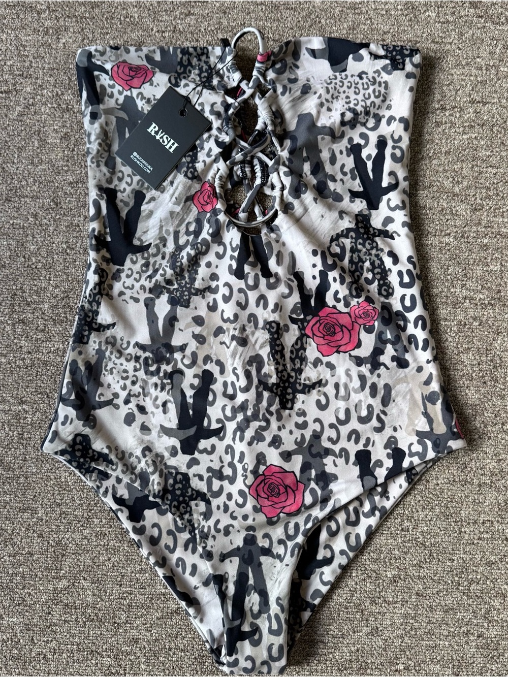 RUSH KOU Sweet Jaws One Piece Kini